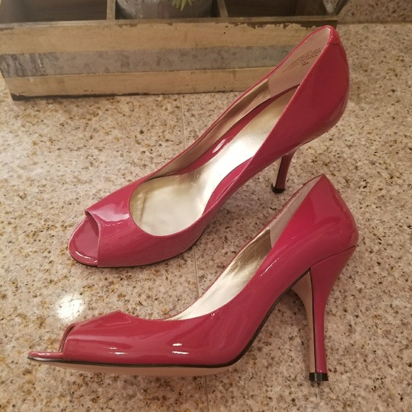 nine west red patent leather pumps